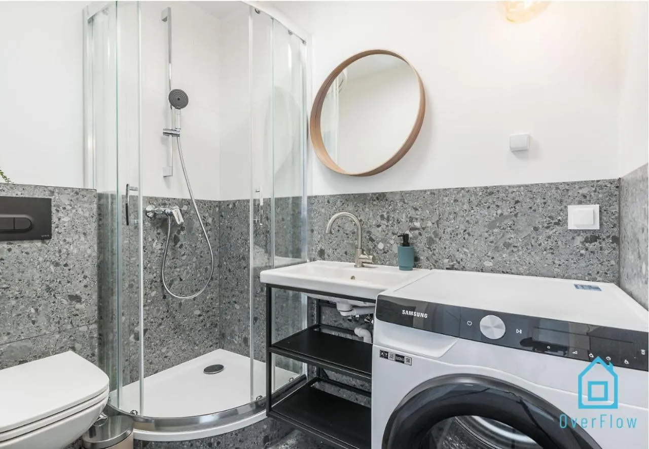 Whizzy Room - Cozy And Peaceful Place, 12 Minutes From Gdansk Old Town & Seaside